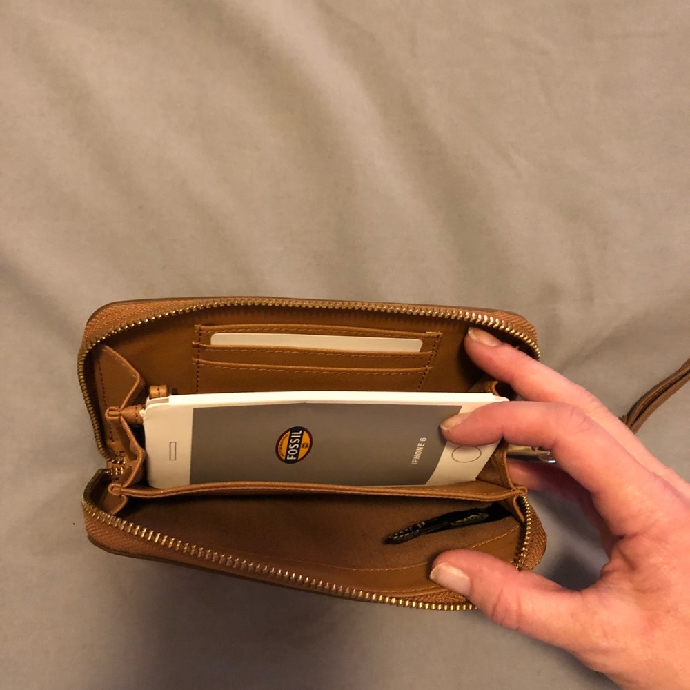 Fossil wallet
